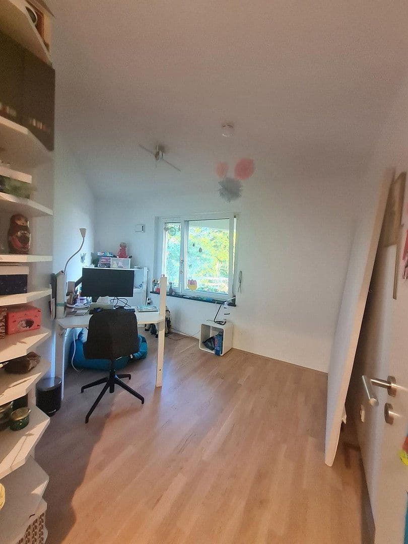Pronájem bytu 4+1 97 m², Colmdorfstr.13, München, Bavorsko Pronájem bytu 4+1 97 m², Colmdorfstr.13, München, Bavorsko