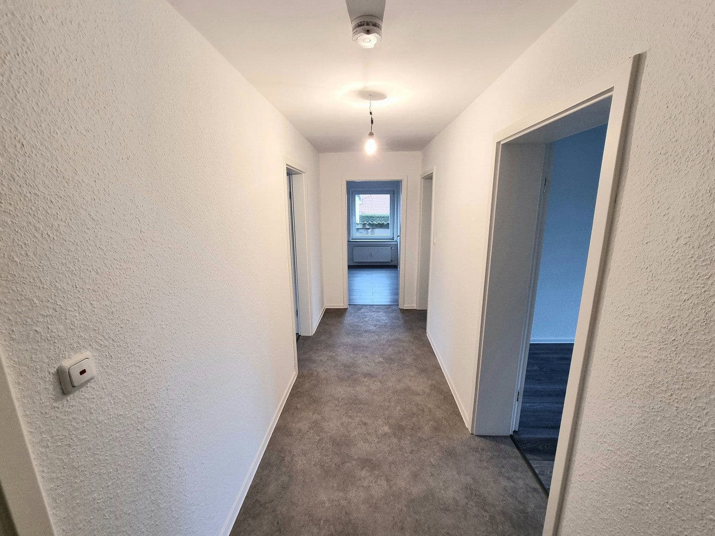 Pronájem bytu 3+1 95 m², Hohenhameln, Dolní Sasko Pronájem bytu 3+1 95 m², Hohenhameln, Dolní Sasko