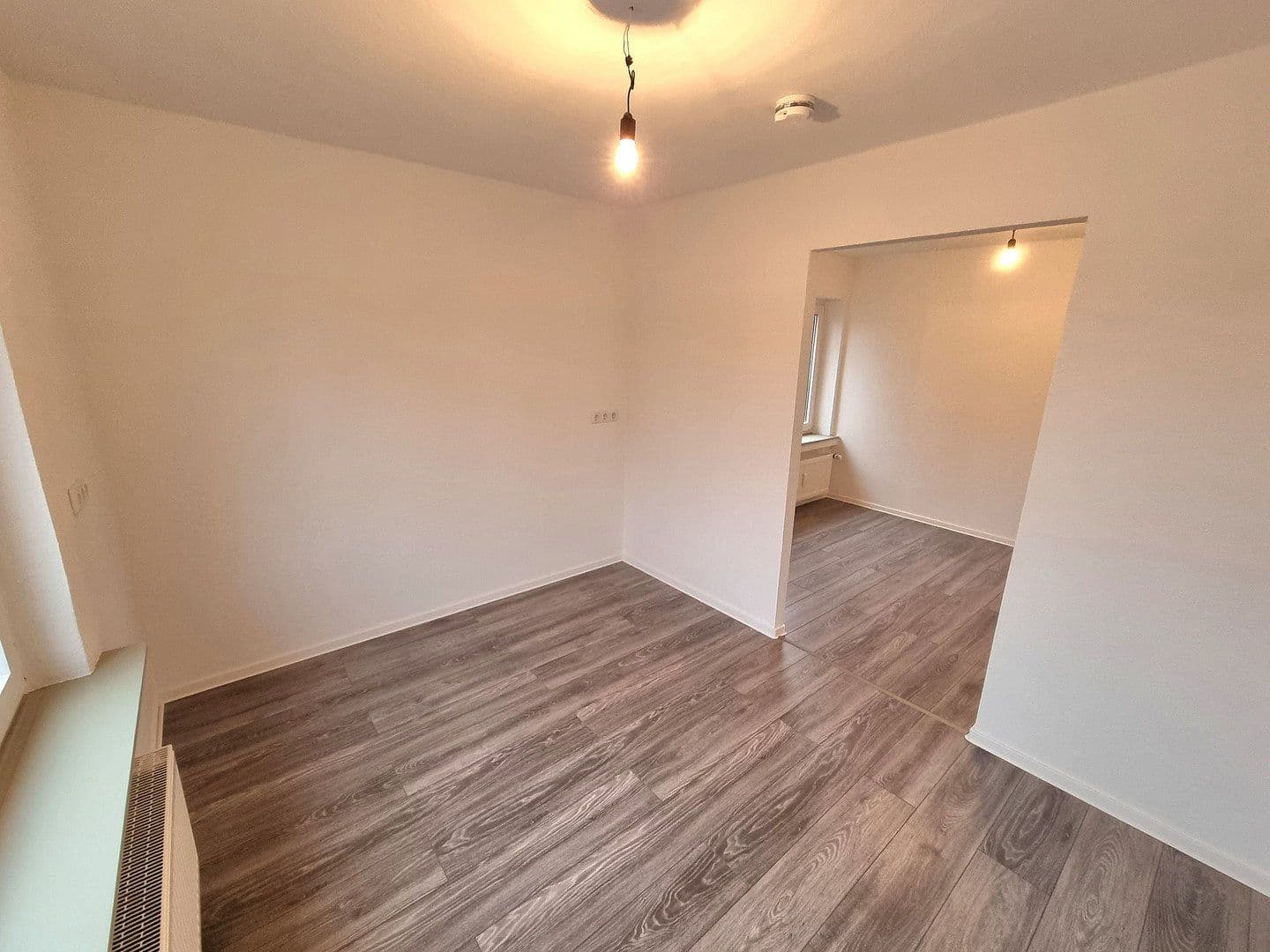 Pronájem bytu 3+1 95 m², Hohenhameln, Dolní Sasko Pronájem bytu 3+1 95 m², Hohenhameln, Dolní Sasko
