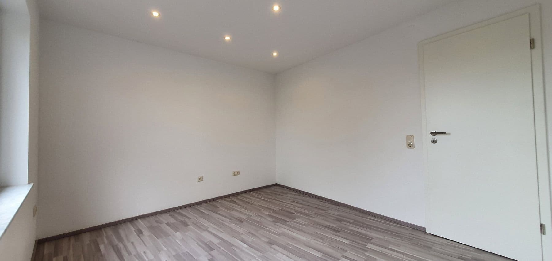 Pronájem bytu 2+1 43 m², Hohenhameln, Dolní Sasko Pronájem bytu 2+1 43 m², Hohenhameln, Dolní Sasko