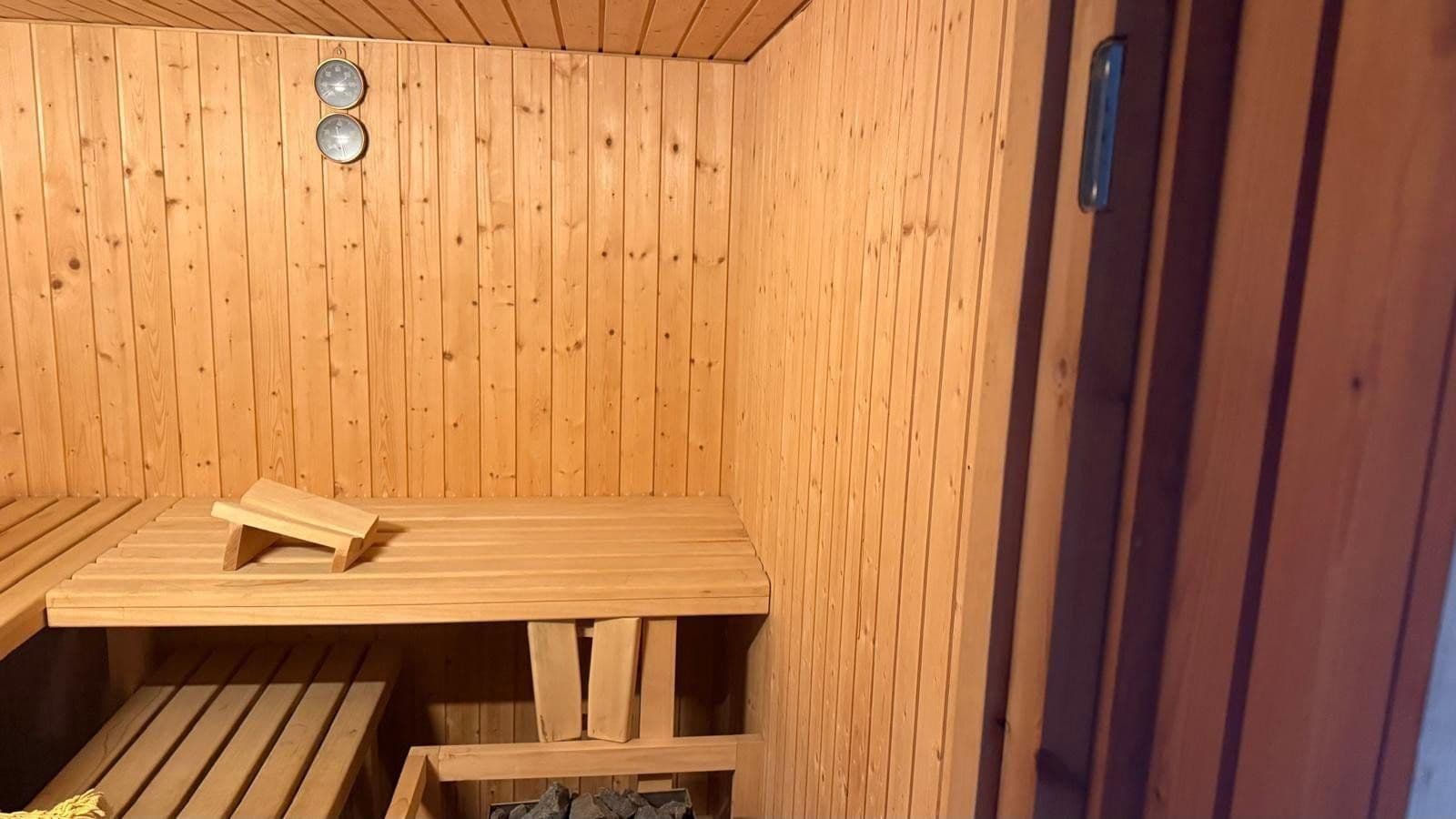 Pronájem domu 150 m², pozemek 4.000 m², Heilbronn, Bádensko-Württembersko Pronájem domu 150 m², pozemek 4.000 m², Heilbronn, Bádensko-Württembersko
