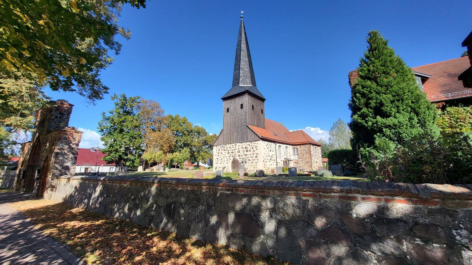 Prodej bytu 4+1 116 m², Am Alten Gutshof 3, Neuruppin, Braniborsko Prodej bytu 4+1 116 m², Am Alten Gutshof 3, Neuruppin, Braniborsko