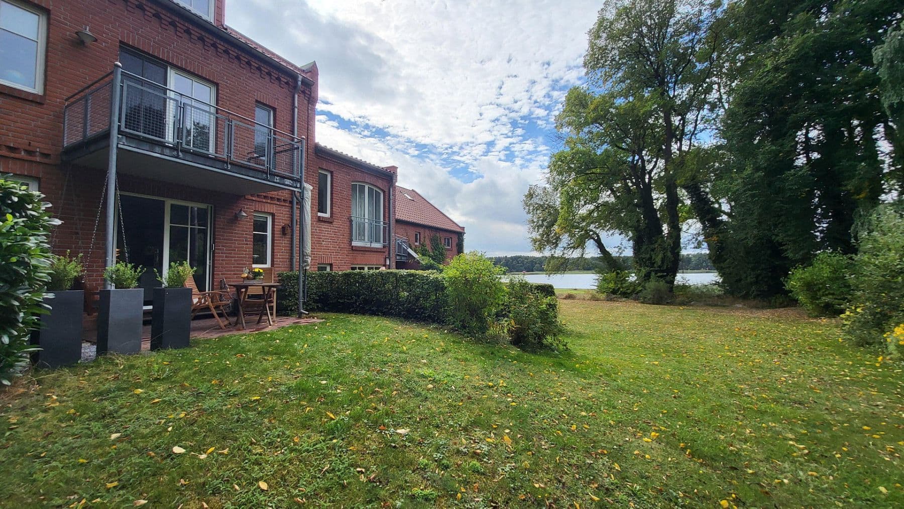 Prodej bytu 4+1 116 m², Am Alten Gutshof 3, Neuruppin, Braniborsko Prodej bytu 4+1 116 m², Am Alten Gutshof 3, Neuruppin, Braniborsko