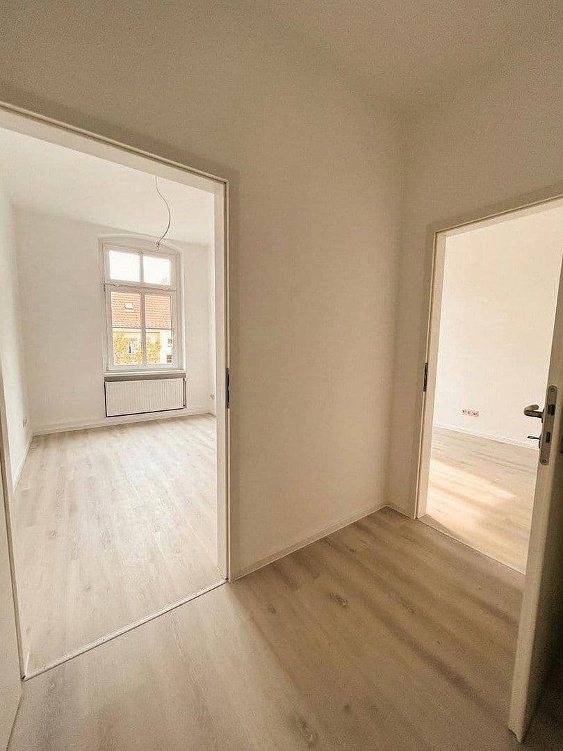 Pronájem bytu 5+1 127 m², Hans-Heinen_Straße 45, Dessau-Roßlau, Sasko-Anhaltsko Pronájem bytu 5+1 127 m², Hans-Heinen_Straße 45, Dessau-Roßlau, Sasko-Anhaltsko