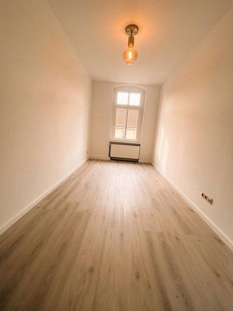 Pronájem bytu 5+1 127 m², Hans-Heinen_Straße 45, Dessau-Roßlau, Sasko-Anhaltsko Pronájem bytu 5+1 127 m², Hans-Heinen_Straße 45, Dessau-Roßlau, Sasko-Anhaltsko