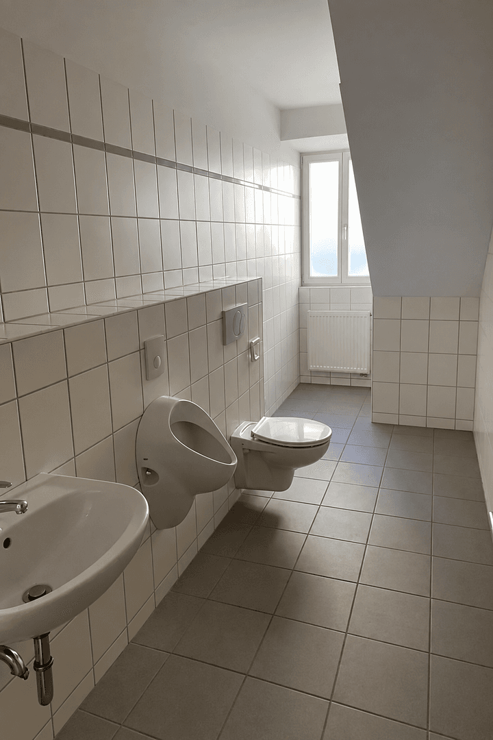 Pronájem kanceláře 185 m², Turn-Vater-Jahn Str., Arnstadt, Durynsko Pronájem kanceláře 185 m², Turn-Vater-Jahn Str., Arnstadt, Durynsko