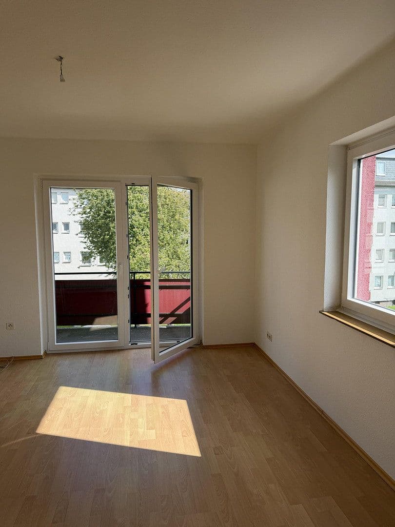 Pronájem bytu 2+1 52 m², Düsseldorf, Severní Porýní-Vestfálsko Pronájem bytu 2+1 52 m², Düsseldorf, Severní Porýní-Vestfálsko