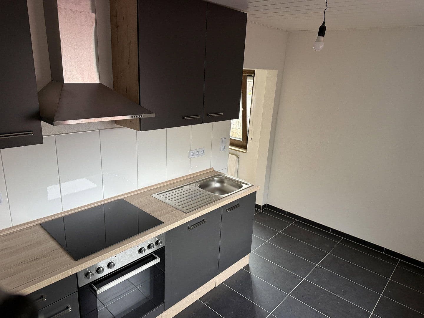 Pronájem bytu 3+kk 85 m², Haigerseelbacher Str. 18, Haiger, Hessen Pronájem bytu 3+kk 85 m², Haigerseelbacher Str. 18, Haiger, Hessen
