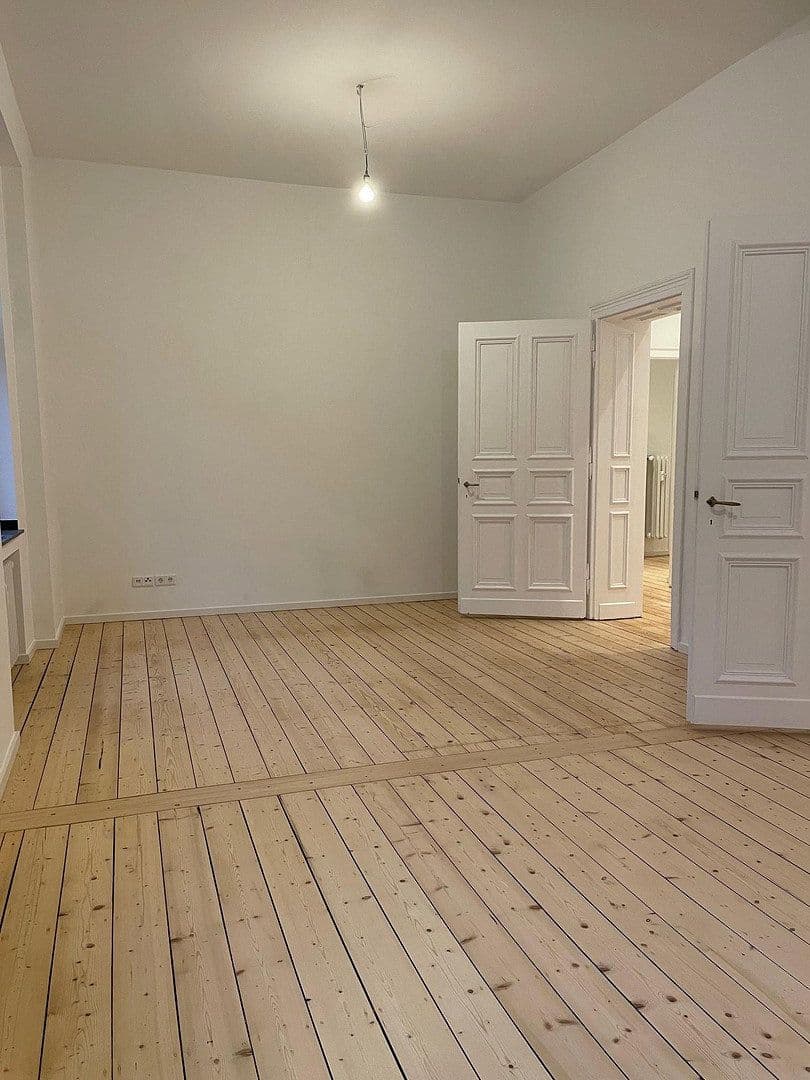Pronájem bytu 3+1 86 m², Kreuzbergstraße 20, Düsseldorf, Severní Porýní-Vestfálsko Pronájem bytu 3+1 86 m², Kreuzbergstraße 20, Düsseldorf, Severní Porýní-Vestfálsko