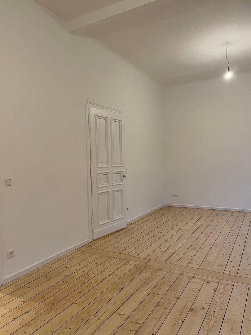 Pronájem bytu 3+1 86 m², Kreuzbergstraße 20, Düsseldorf, Severní Porýní-Vestfálsko Pronájem bytu 3+1 86 m², Kreuzbergstraße 20, Düsseldorf, Severní Porýní-Vestfálsko