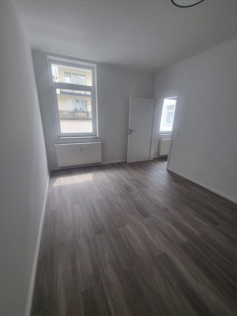 Pronájem bytu 2+1 30 m², Wuppertal, Severní Porýní-Vestfálsko Pronájem bytu 2+1 30 m², Wuppertal, Severní Porýní-Vestfálsko