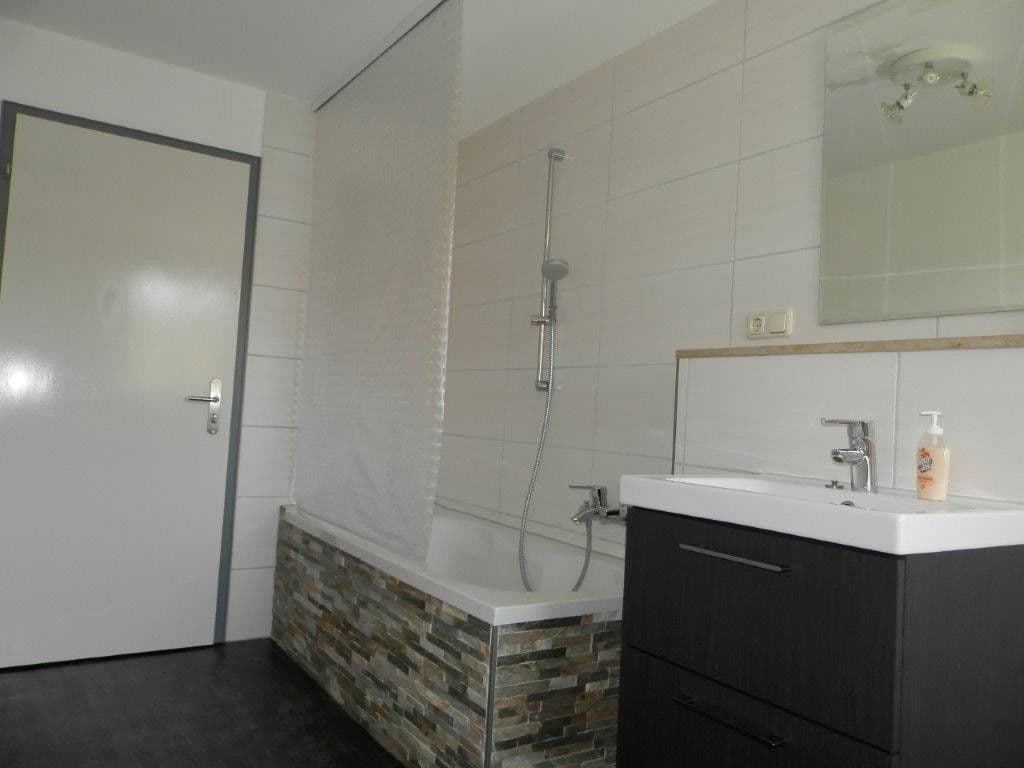 Prodej domu 285 m², pozemek 1.700 m², Langenneufnach, Bavorsko Prodej domu 285 m², pozemek 1.700 m², Langenneufnach, Bavorsko