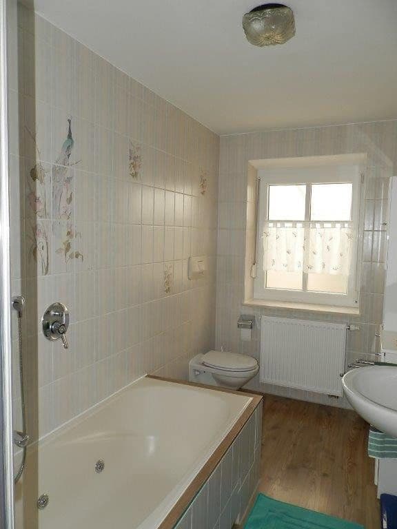 Prodej domu 285 m², pozemek 1.700 m², Langenneufnach, Bavorsko Prodej domu 285 m², pozemek 1.700 m², Langenneufnach, Bavorsko
