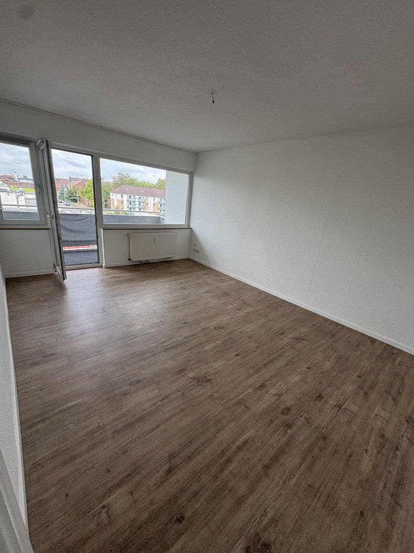 Pronájem bytu 2+kk 64 m², Eschenstr. 129, Duisburg, Severní Porýní-Vestfálsko Pronájem bytu 2+kk 64 m², Eschenstr. 129, Duisburg, Severní Porýní-Vestfálsko
