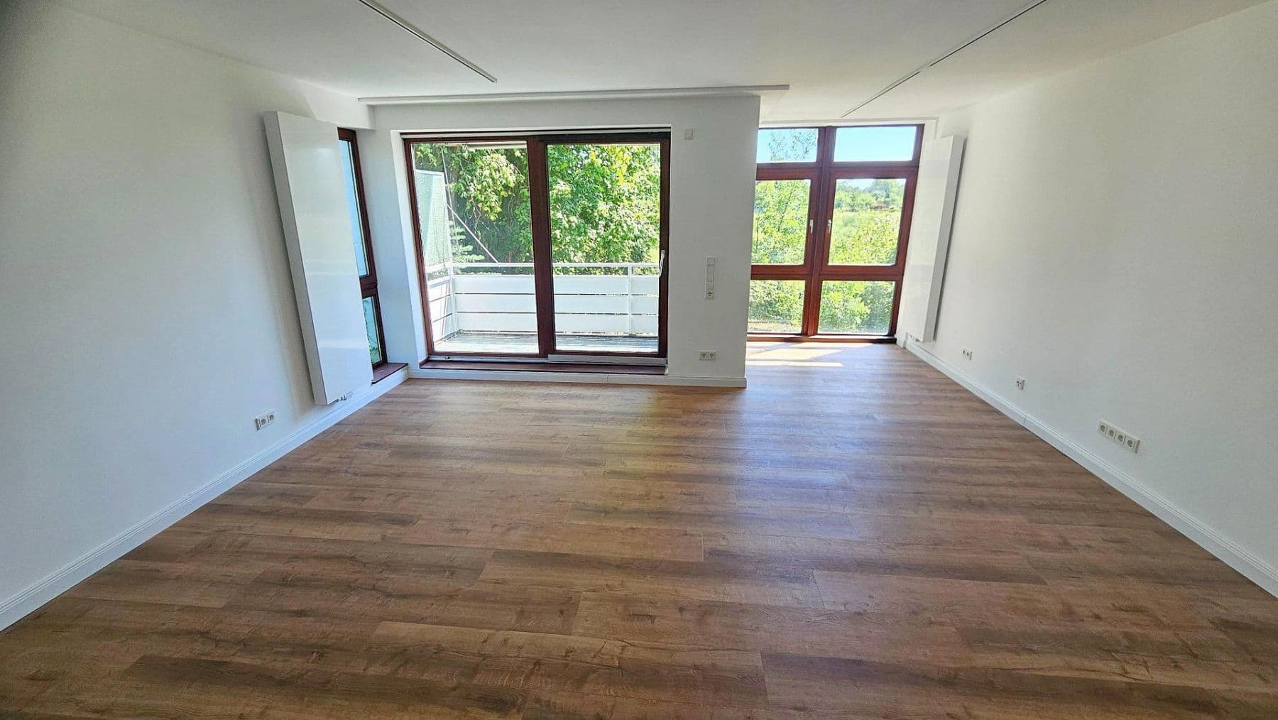 Pronájem bytu 4+1 120 m², Bremen, Bremen Pronájem bytu 4+1 120 m², Bremen, Bremen