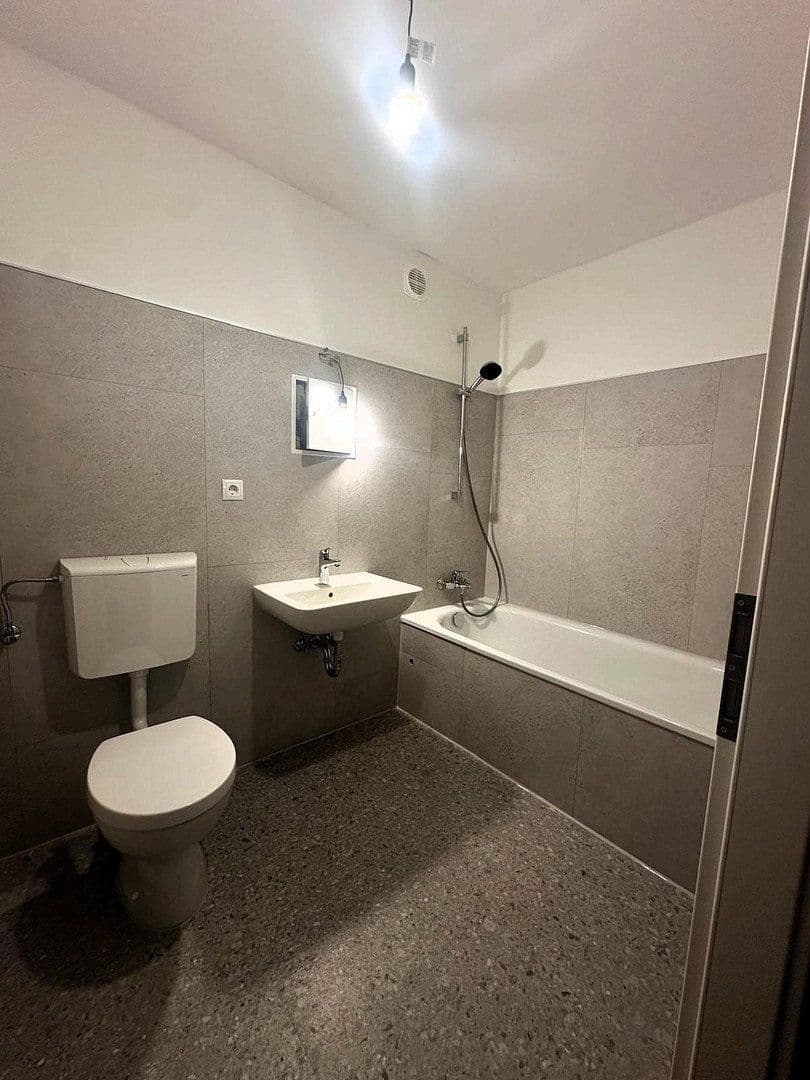 Prodej bytu 2+1 61 m², Am Europakanal 36, Erlangen, Bavorsko Prodej bytu 2+1 61 m², Am Europakanal 36, Erlangen, Bavorsko
