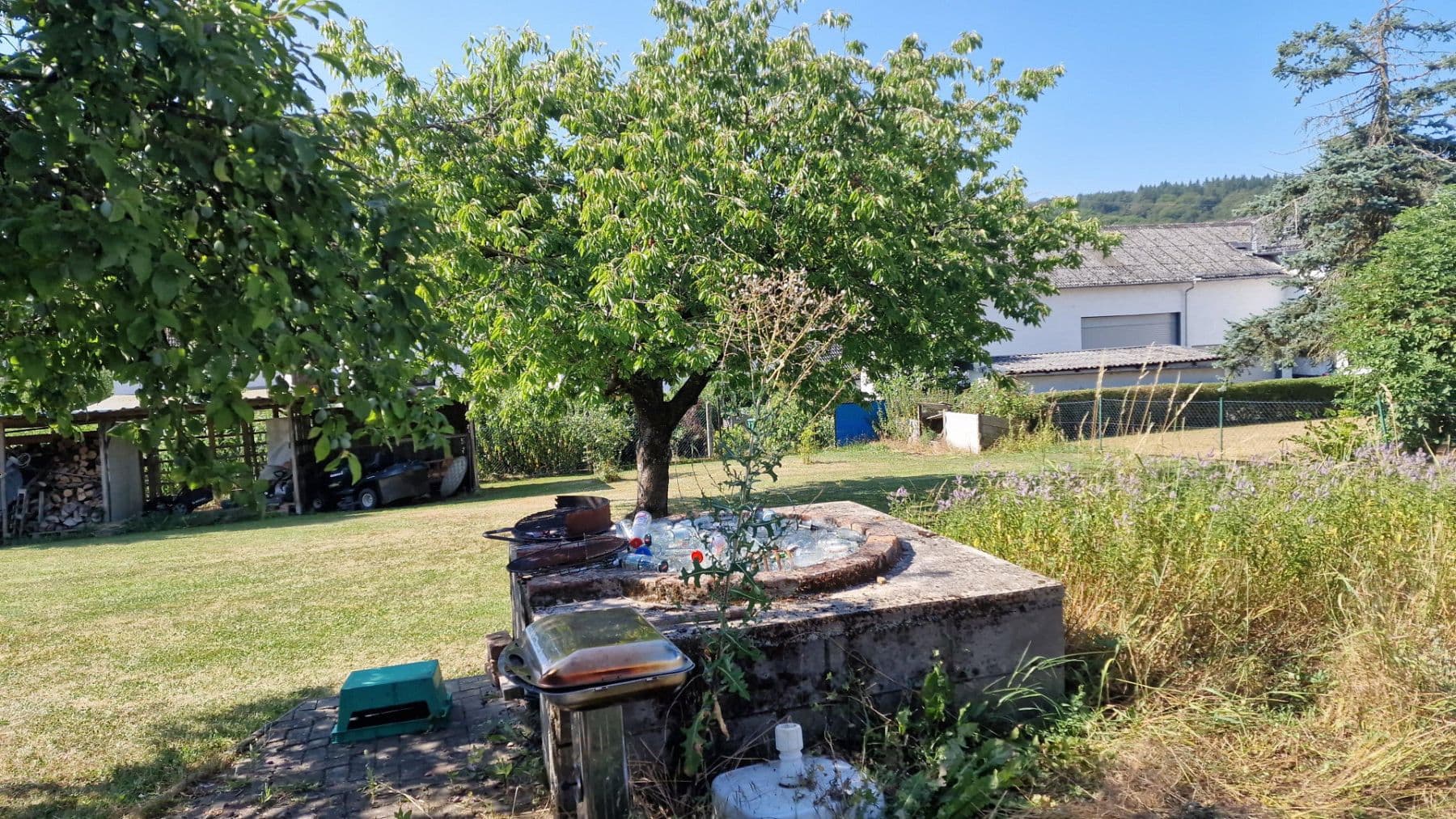 Prodej domu 316 m², pozemek 1.335 m², Aßlar, Hessen Prodej domu 316 m², pozemek 1.335 m², Aßlar, Hessen