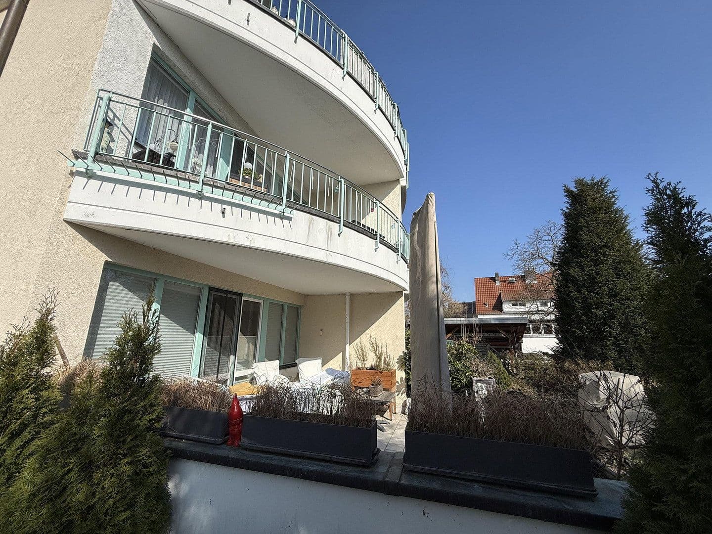 Prodej domu 415 m², pozemek 842 m², Titlisweg 29, Berlin, Berlín Prodej domu 415 m², pozemek 842 m², Titlisweg 29, Berlin, Berlín