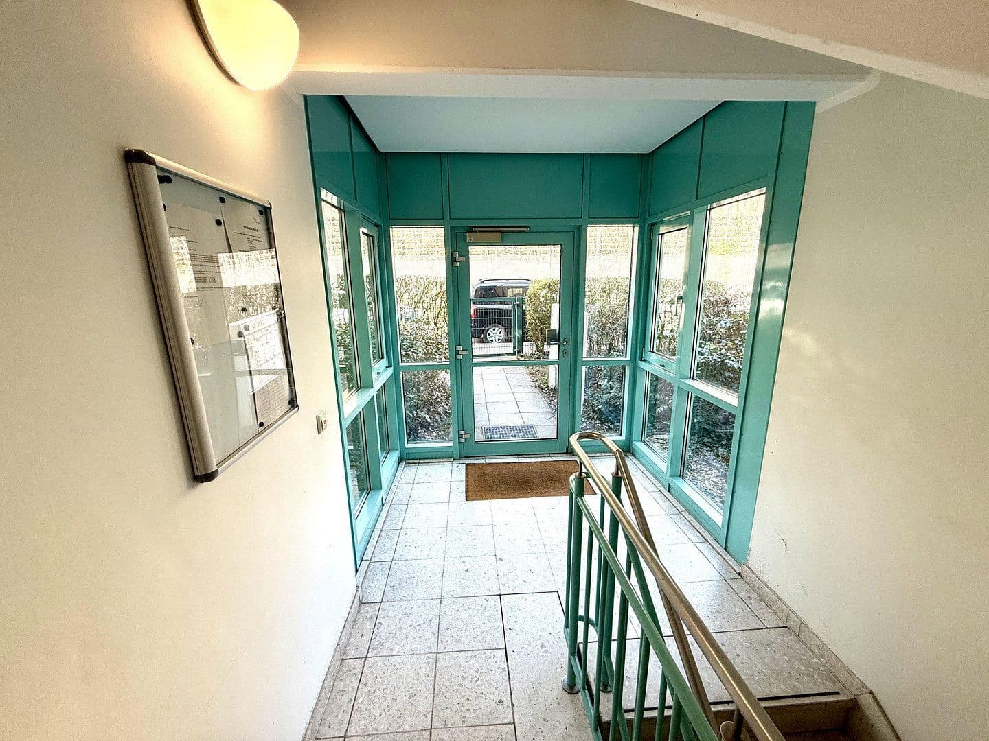 Prodej domu 415 m², pozemek 842 m², Titlisweg 29, Berlin, Berlín Prodej domu 415 m², pozemek 842 m², Titlisweg 29, Berlin, Berlín