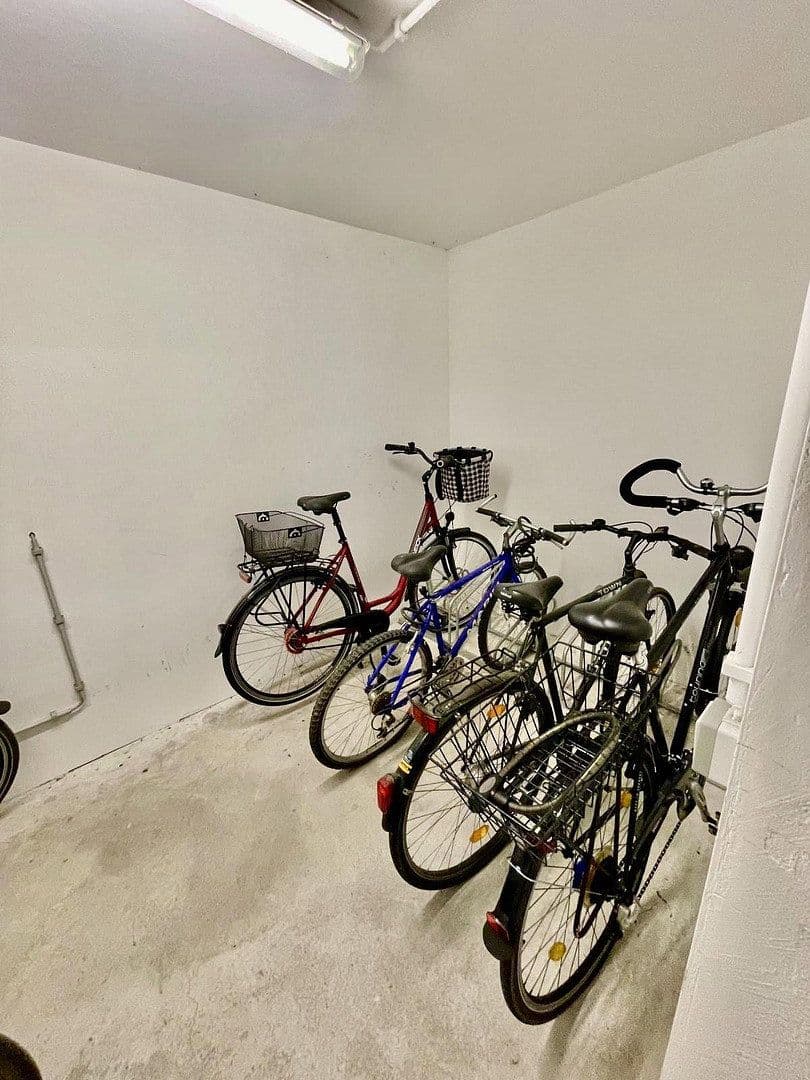 Prodej domu 415 m², pozemek 842 m², Titlisweg 29, Berlin, Berlín Prodej domu 415 m², pozemek 842 m², Titlisweg 29, Berlin, Berlín