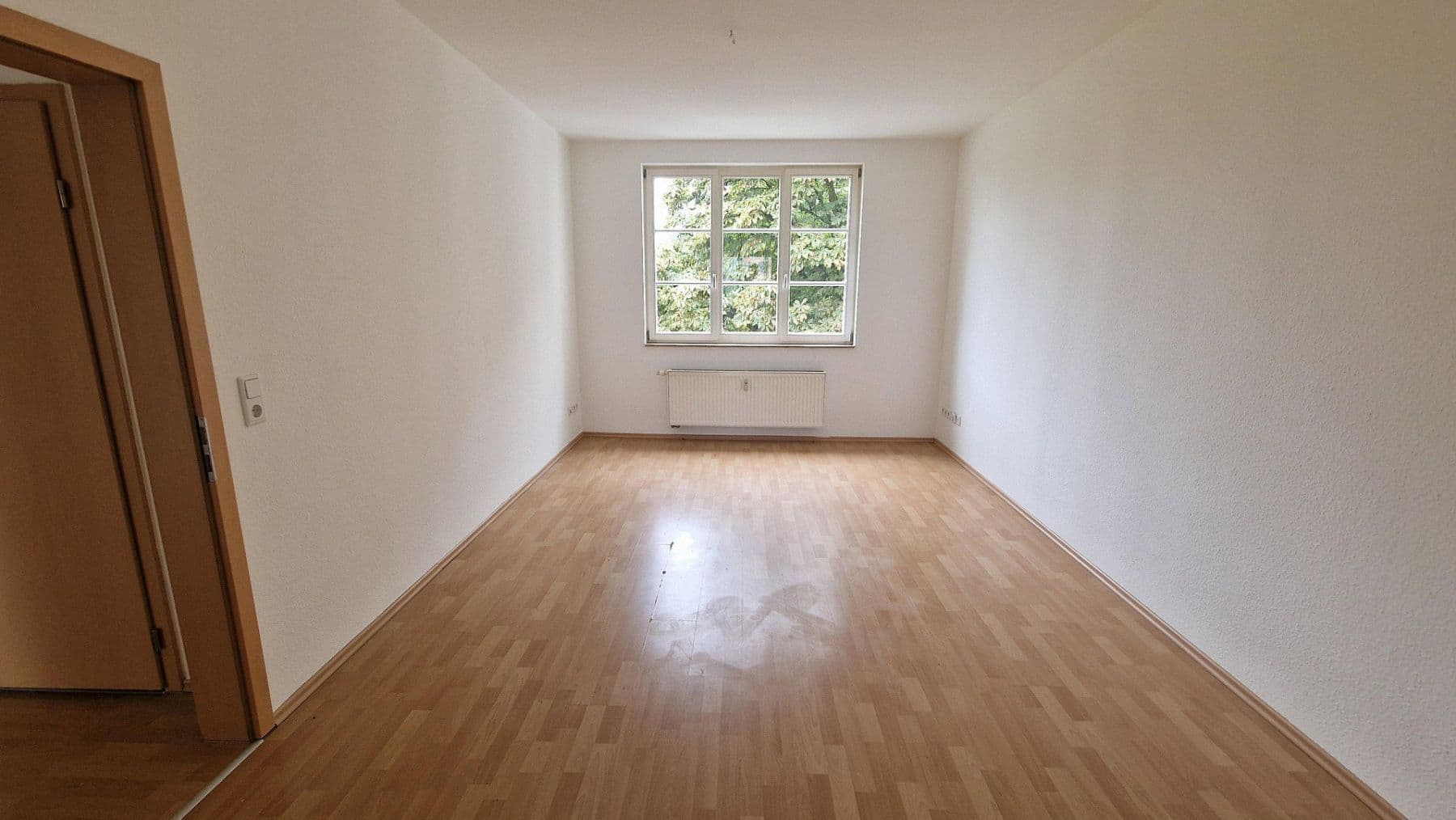 Prodej bytu 3+1 56 m², Holzhäuser Straße 66, Leipzig, Sasko Prodej bytu 3+1 56 m², Holzhäuser Straße 66, Leipzig, Sasko