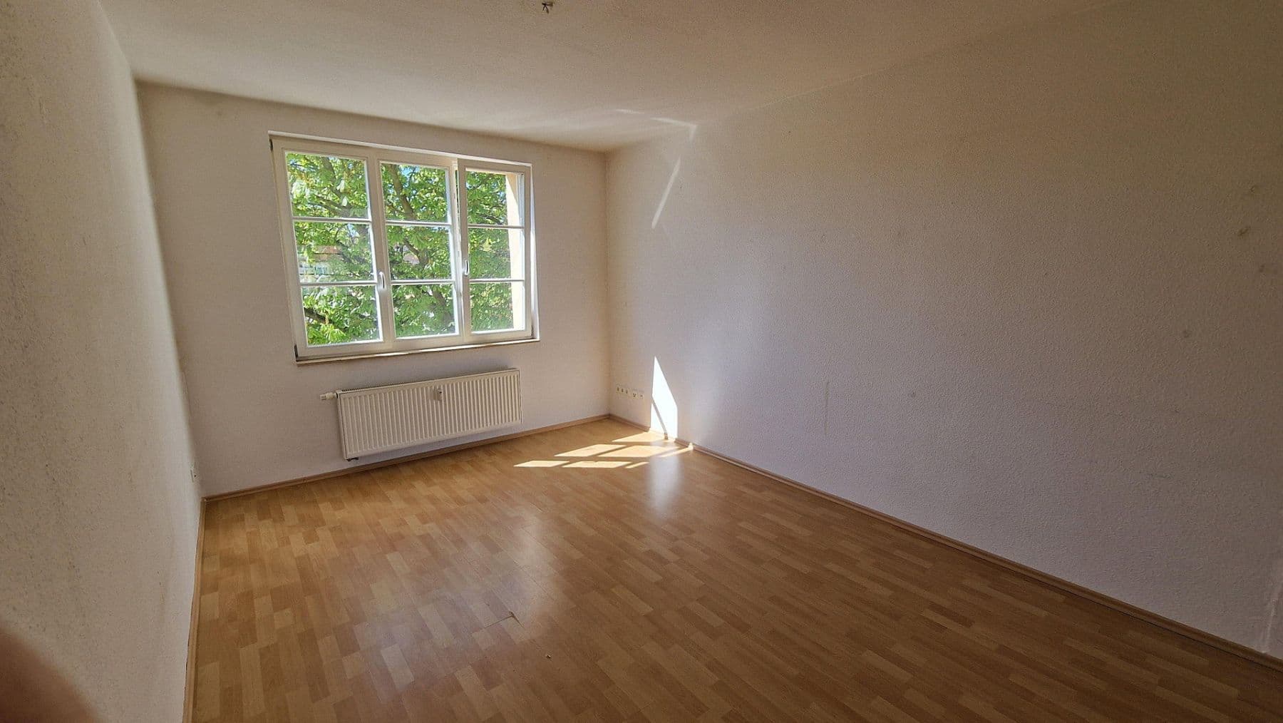 Prodej bytu 3+1 56 m², Holzhäuser Straße 66, Leipzig, Sasko Prodej bytu 3+1 56 m², Holzhäuser Straße 66, Leipzig, Sasko