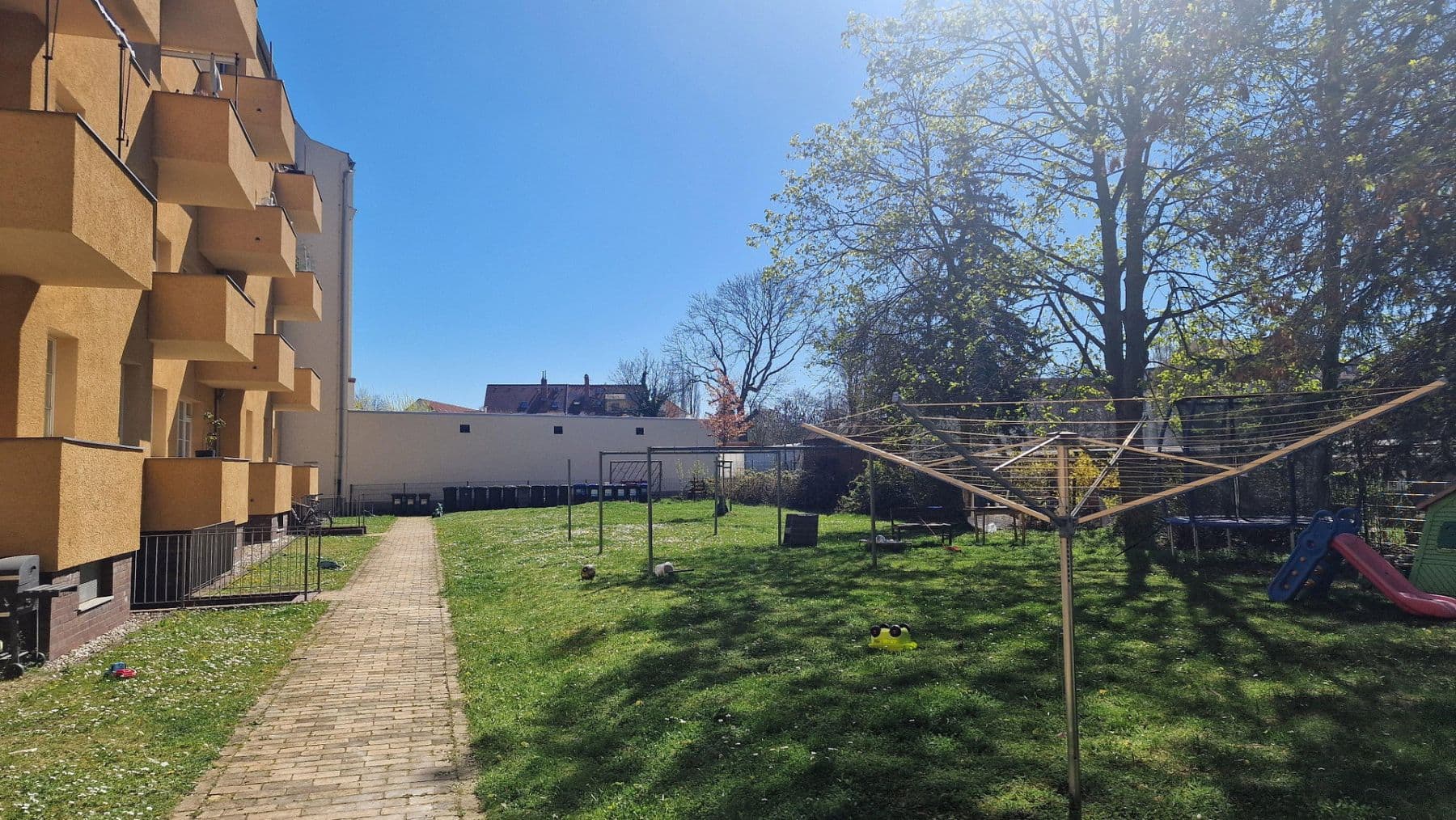 Prodej bytu 3+1 56 m², Holzhäuser Straße 66, Leipzig, Sasko Prodej bytu 3+1 56 m², Holzhäuser Straße 66, Leipzig, Sasko