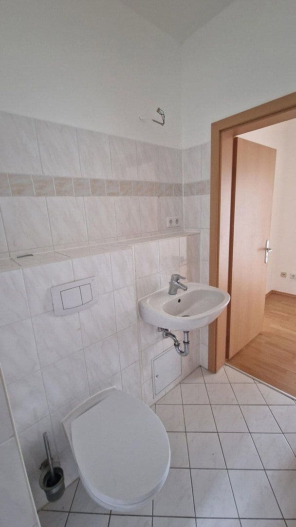 Prodej bytu 3+1 56 m², Holzhäuser Straße 66, Leipzig, Sasko Prodej bytu 3+1 56 m², Holzhäuser Straße 66, Leipzig, Sasko