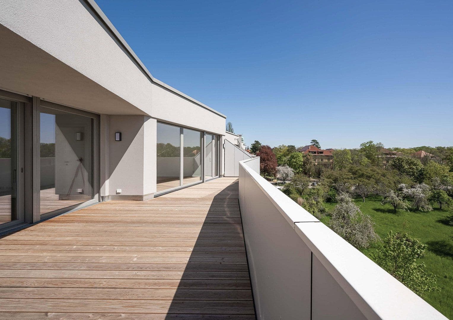 Pronájem bytu 5+1 146 m², Paul-Flechsig-Straße 11, Leipzig, Sasko Pronájem bytu 5+1 146 m², Paul-Flechsig-Straße 11, Leipzig, Sasko