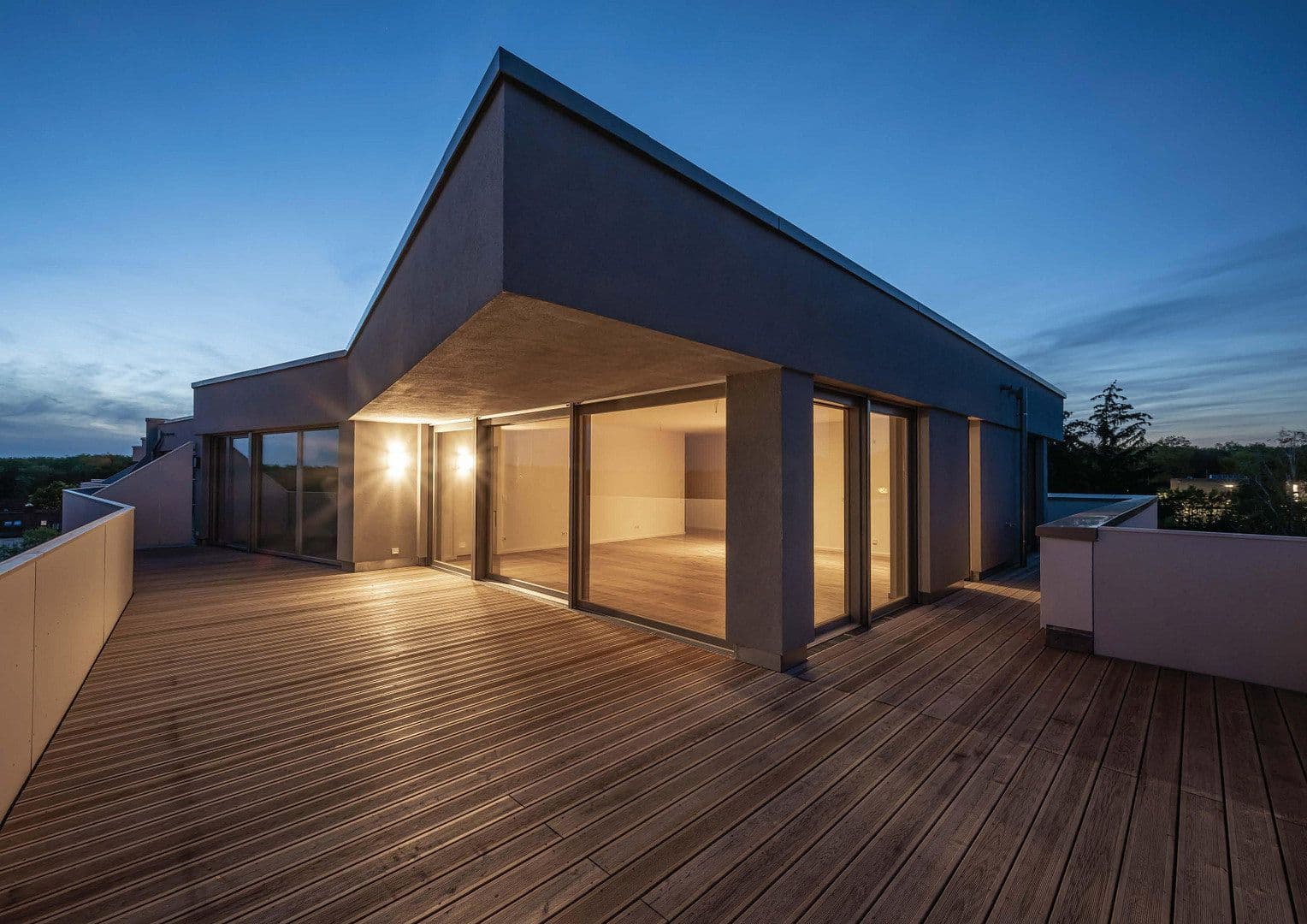 Pronájem bytu 5+1 146 m², Paul-Flechsig-Straße 11, Leipzig, Sasko Pronájem bytu 5+1 146 m², Paul-Flechsig-Straße 11, Leipzig, Sasko