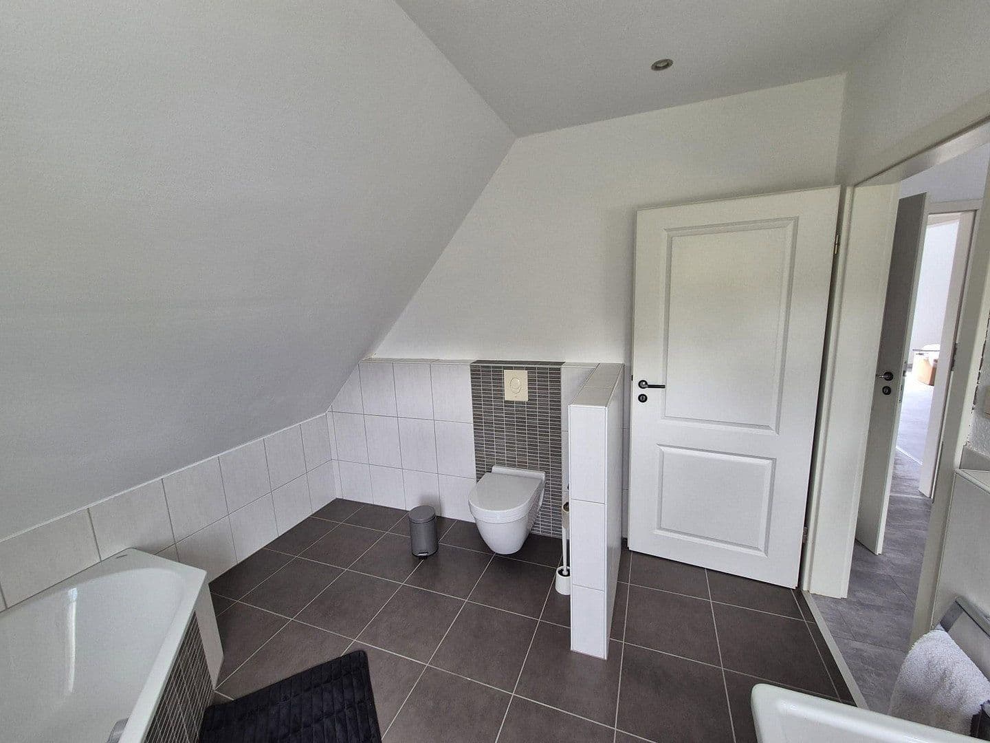 Prodej domu 128 m², pozemek 635 m², Lieder Str. 5, Jemgum, Dolní Sasko Prodej domu 128 m², pozemek 635 m², Lieder Str. 5, Jemgum, Dolní Sasko