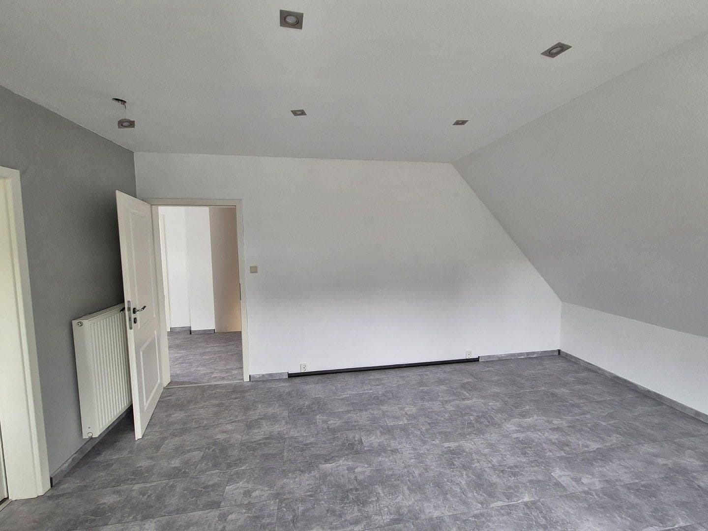 Prodej domu 128 m², pozemek 635 m², Lieder Str. 5, Jemgum, Dolní Sasko Prodej domu 128 m², pozemek 635 m², Lieder Str. 5, Jemgum, Dolní Sasko