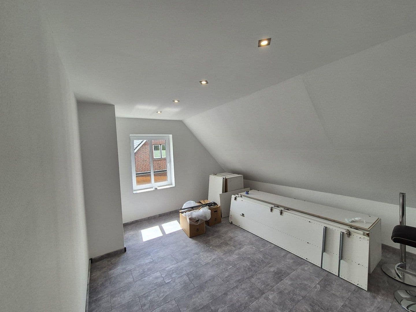 Prodej domu 128 m², pozemek 635 m², Lieder Str. 5, Jemgum, Dolní Sasko Prodej domu 128 m², pozemek 635 m², Lieder Str. 5, Jemgum, Dolní Sasko