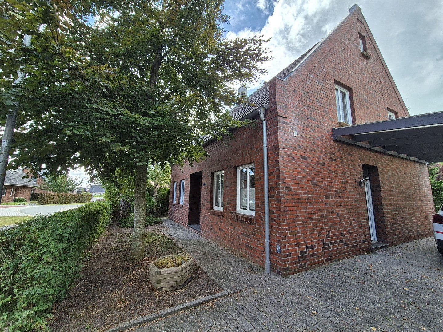 Prodej domu 128 m², pozemek 635 m², Lieder Str. 5, Jemgum, Dolní Sasko Prodej domu 128 m², pozemek 635 m², Lieder Str. 5, Jemgum, Dolní Sasko