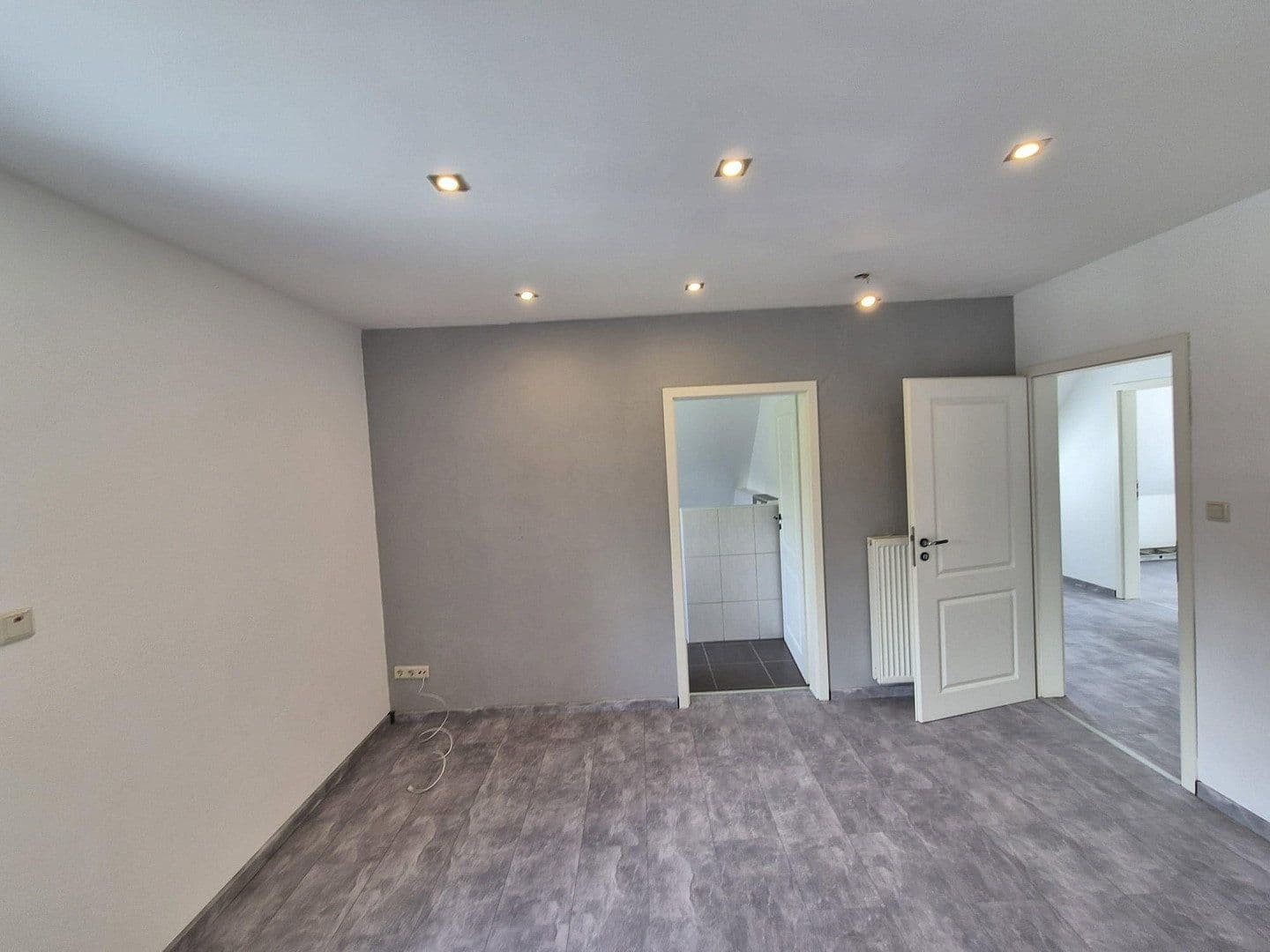 Prodej domu 128 m², pozemek 635 m², Lieder Str. 5, Jemgum, Dolní Sasko Prodej domu 128 m², pozemek 635 m², Lieder Str. 5, Jemgum, Dolní Sasko
