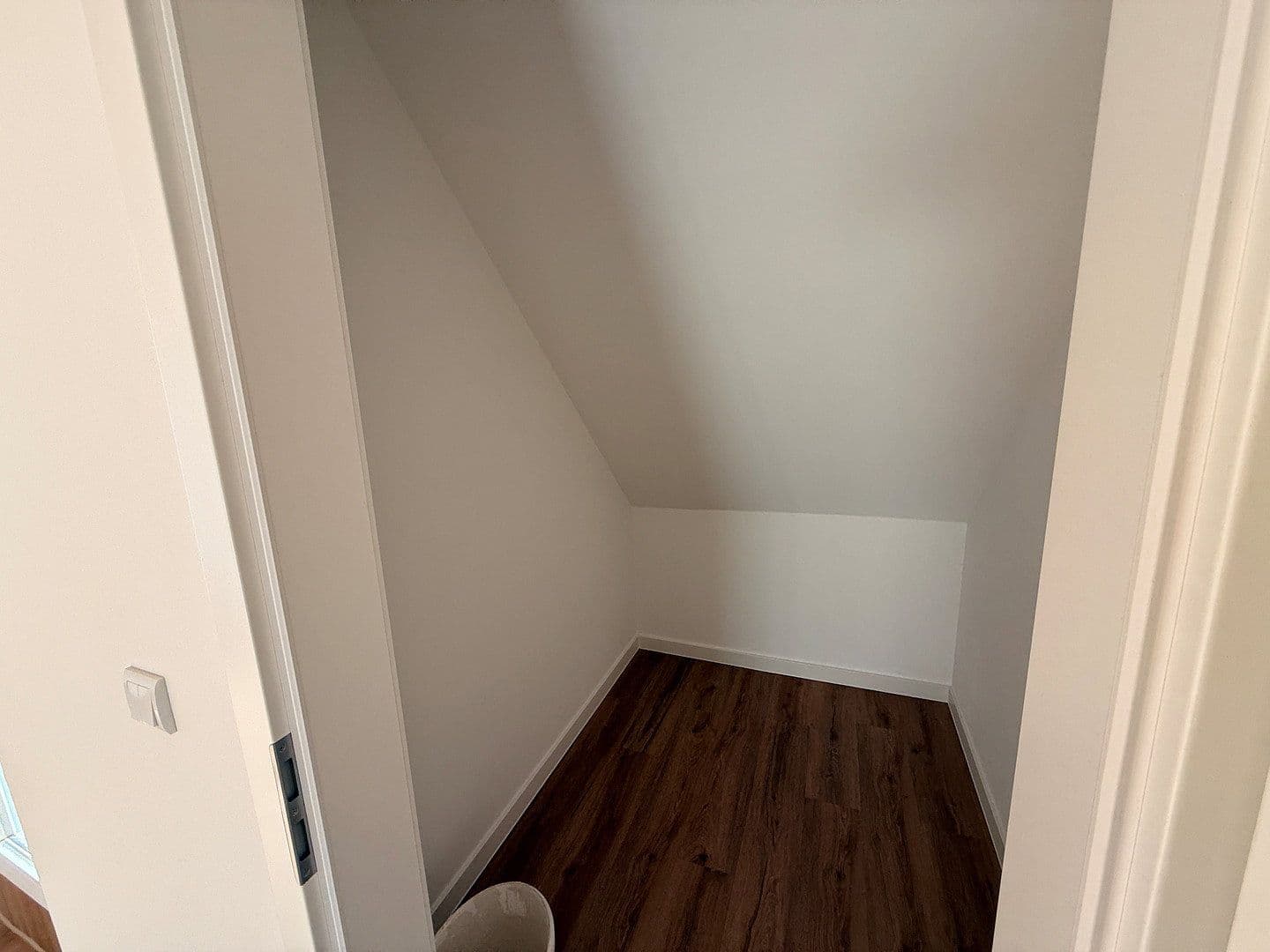 Pronájem bytu 3+1 75 m², Klingerplatz 4, Leipzig, Sasko Pronájem bytu 3+1 75 m², Klingerplatz 4, Leipzig, Sasko