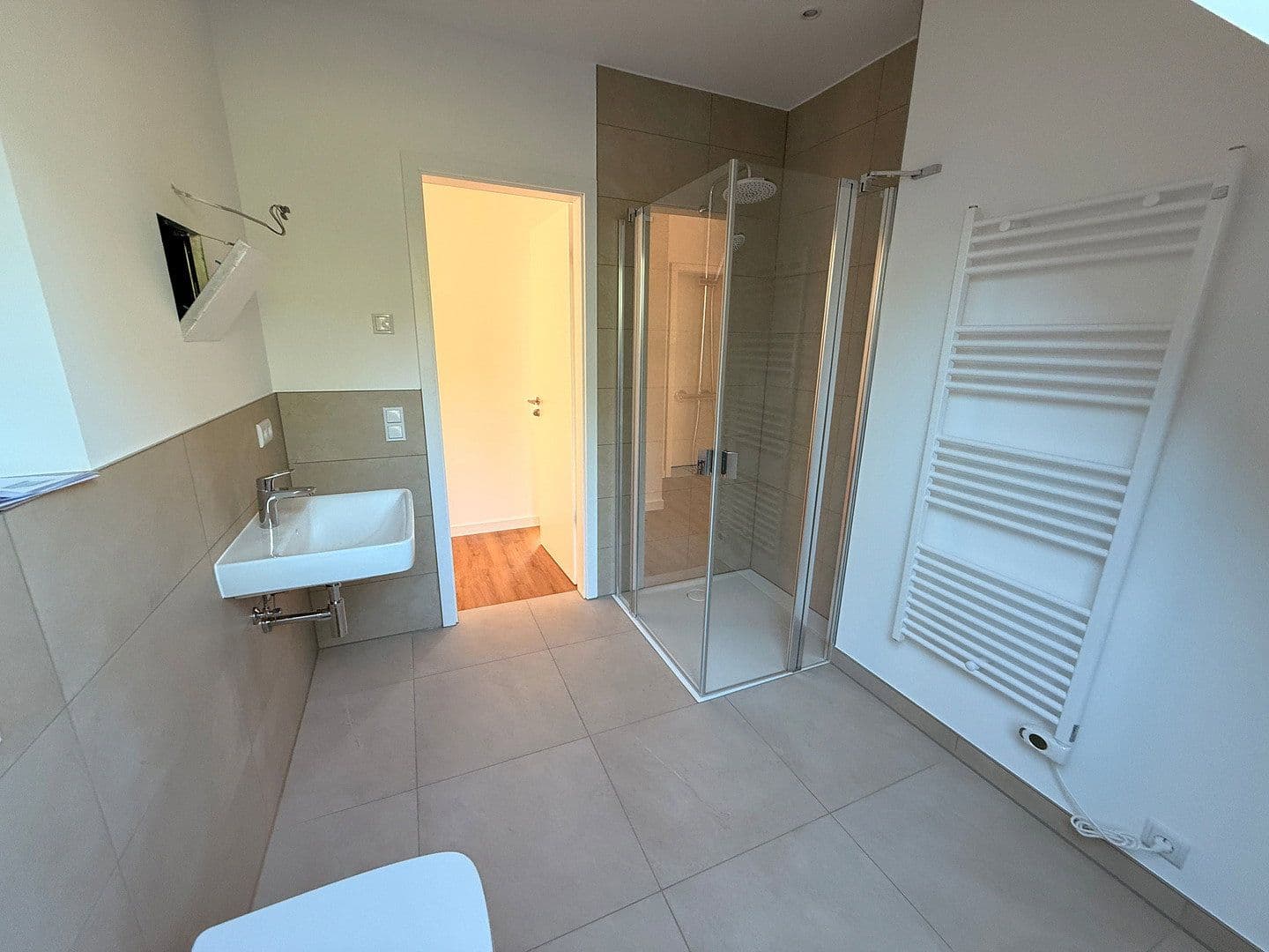 Pronájem bytu 3+1 75 m², Klingerplatz 4, Leipzig, Sasko Pronájem bytu 3+1 75 m², Klingerplatz 4, Leipzig, Sasko
