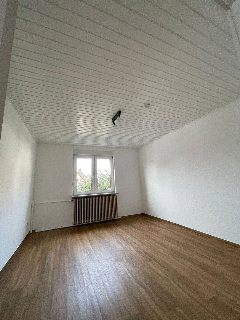 Pronájem bytu 4+1 108 m², Friedrichshafen, Bádensko-Württembersko Pronájem bytu 4+1 108 m², Friedrichshafen, Bádensko-Württembersko