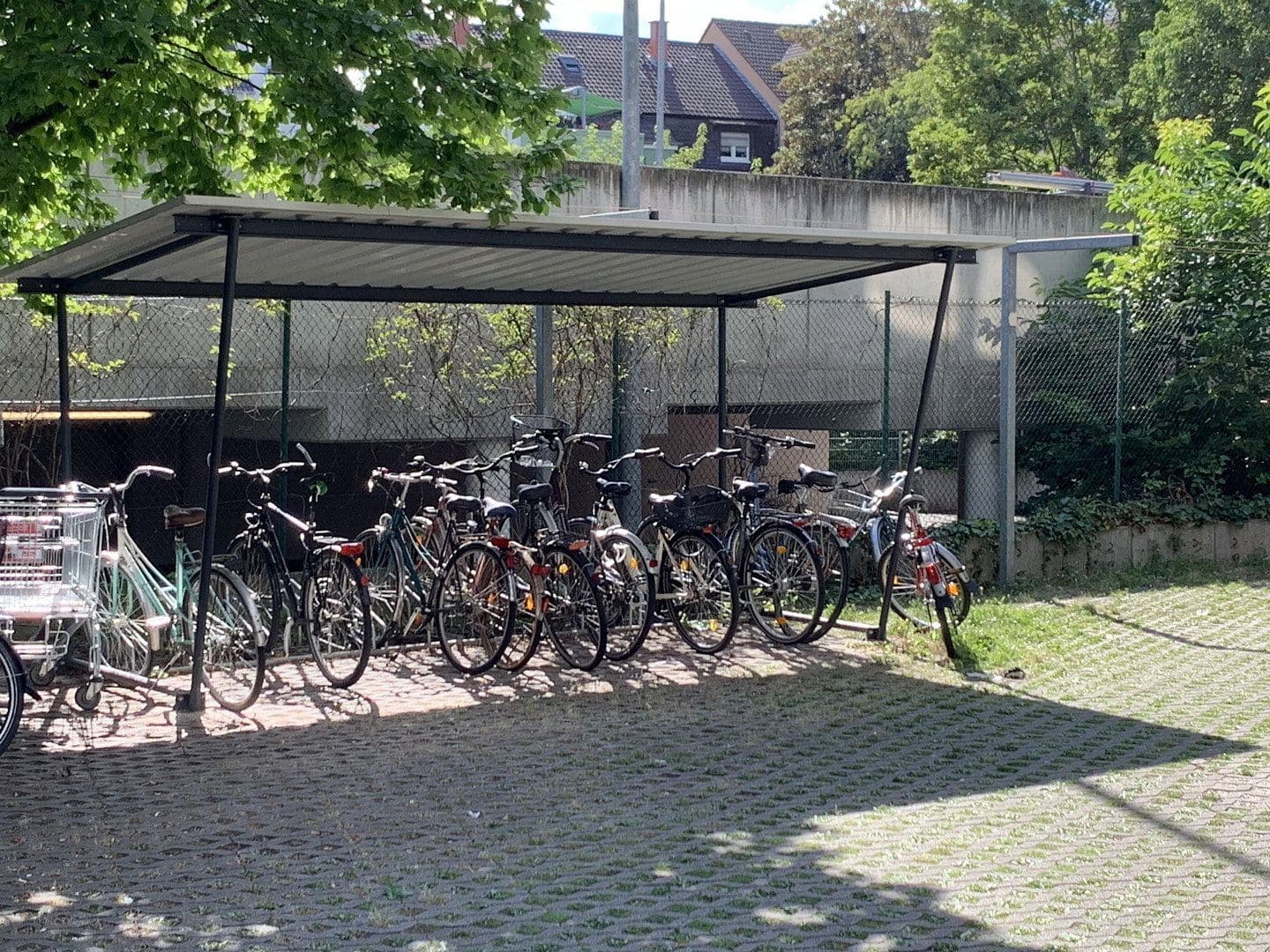 Prodej bytu 1+1 26 m², Neckarauerstraße 45, Mannheim, Bádensko-Württembersko Prodej bytu 1+1 26 m², Neckarauerstraße 45, Mannheim, Bádensko-Württembersko
