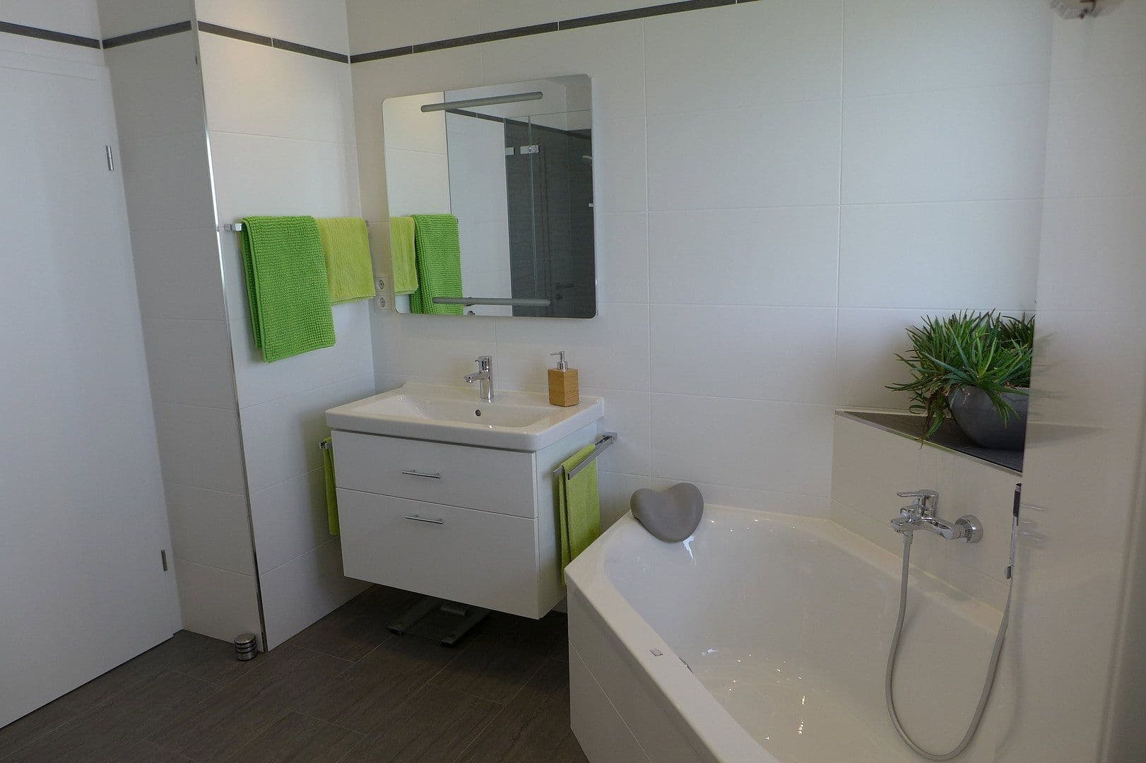 Prodej domu 204 m², pozemek 746 m², Baldham, Bavorsko Prodej domu 204 m², pozemek 746 m², Baldham, Bavorsko