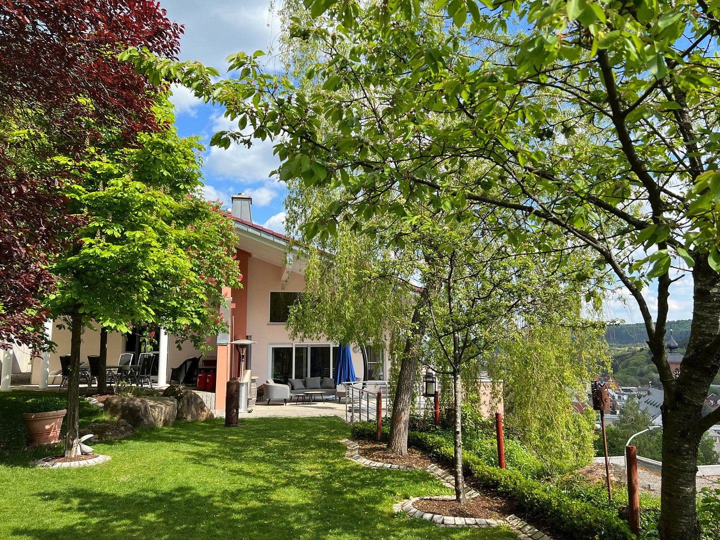 Prodej domu 350 m², pozemek 1.664 m², Rodalben, Porýní-Falc Prodej domu 350 m², pozemek 1.664 m², Rodalben, Porýní-Falc