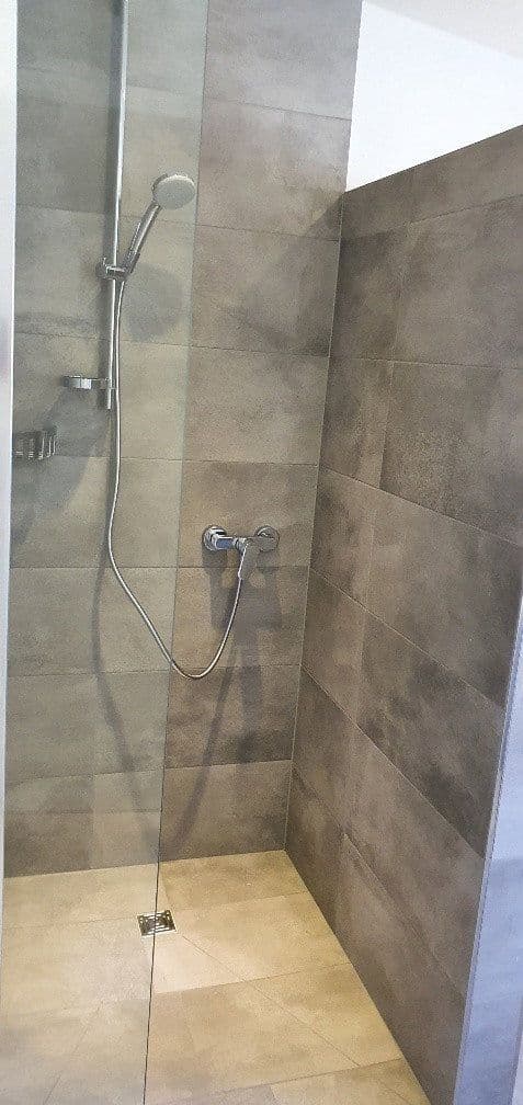 Pronájem bytu 3+1 71 m², Zimmermannstrasse 12, Laufenburg (Baden), Bádensko-Württembersko Pronájem bytu 3+1 71 m², Zimmermannstrasse 12, Laufenburg (Baden), Bádensko-Württembersko