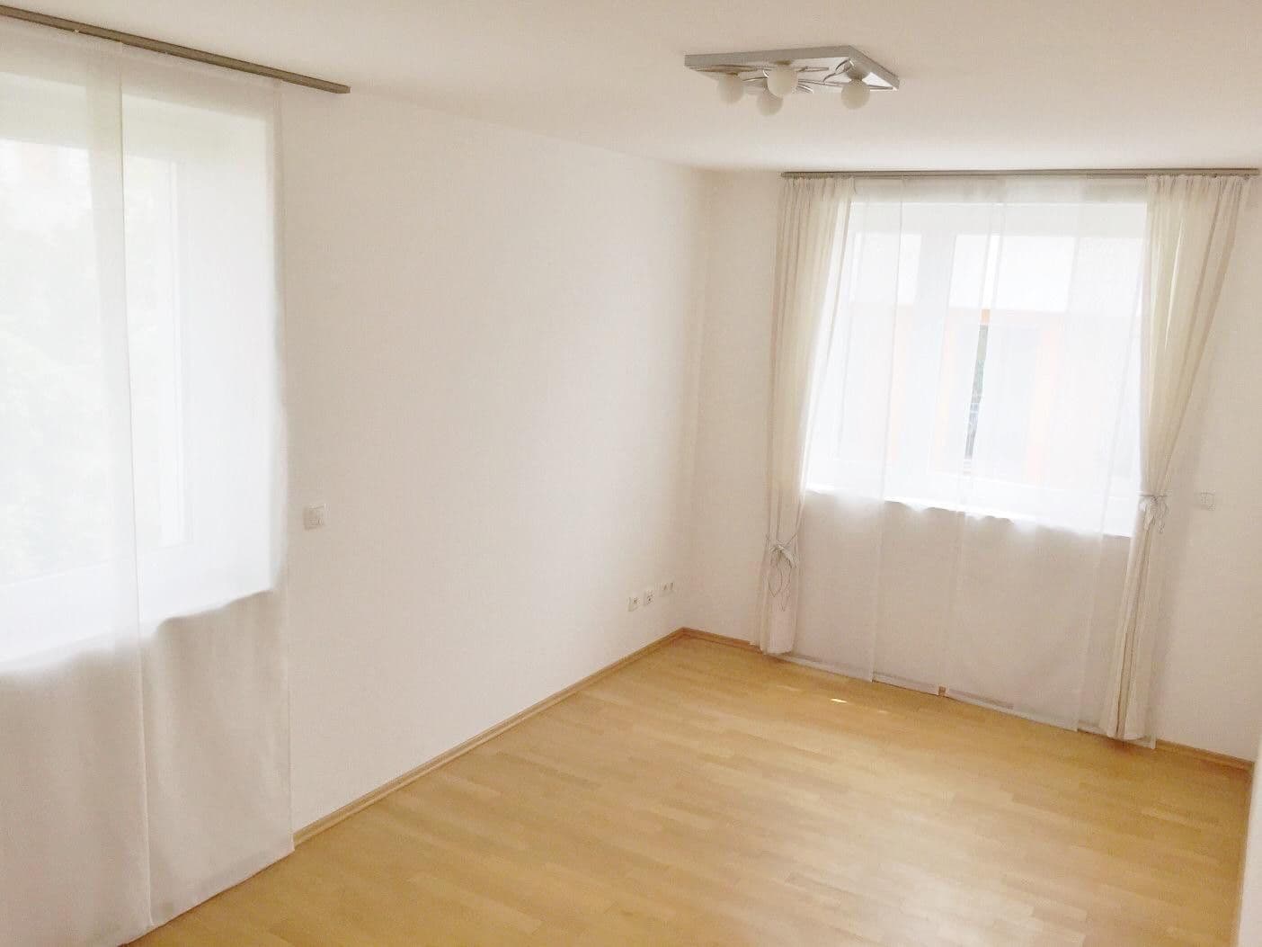 Pronájem domu 154 m², pozemek 350 m², Zum Margarethenzehnten 24, Frankfurt am Main, Hessen Pronájem domu 154 m², pozemek 350 m², Zum Margarethenzehnten 24, Frankfurt am Main, Hessen