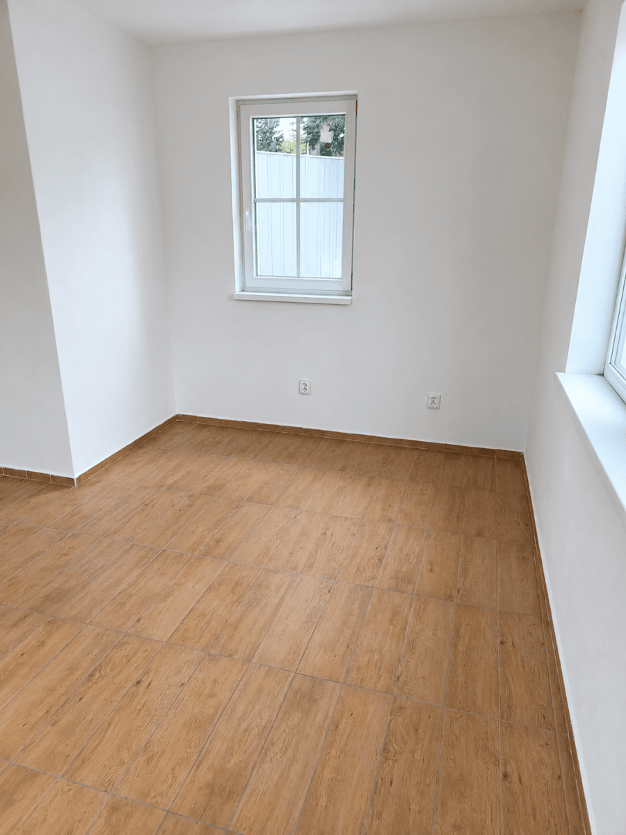 Pronájem bytu 1+kk 36 m², Všemyslice, Jihočeský kraj Pronájem bytu 1+kk 36 m², Všemyslice, Jihočeský kraj