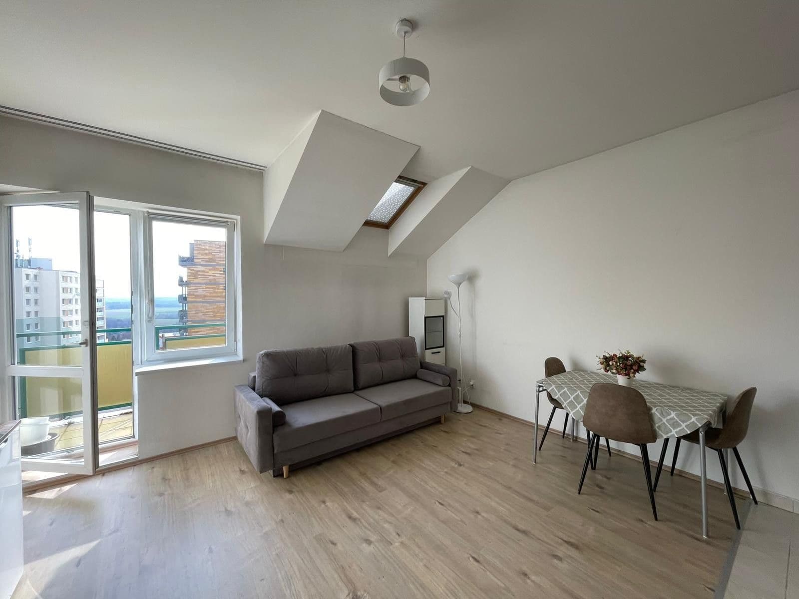 Pronájem bytu 1+kk 37 m², Padovská, Praha, Praha Pronájem bytu 1+kk 37 m², Padovská, Praha, Praha