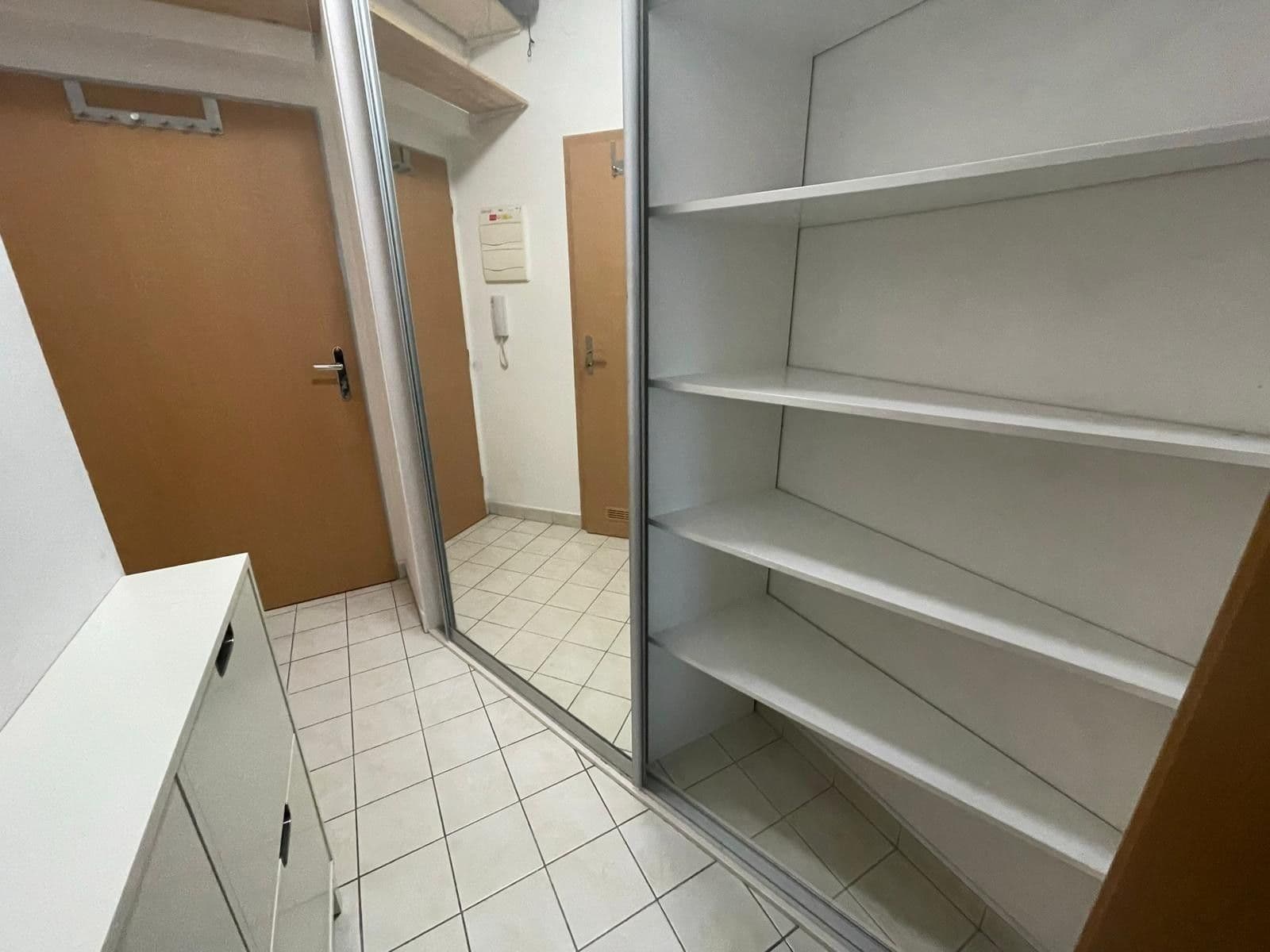 Pronájem bytu 1+kk 37 m², Padovská, Praha, Praha Pronájem bytu 1+kk 37 m², Padovská, Praha, Praha