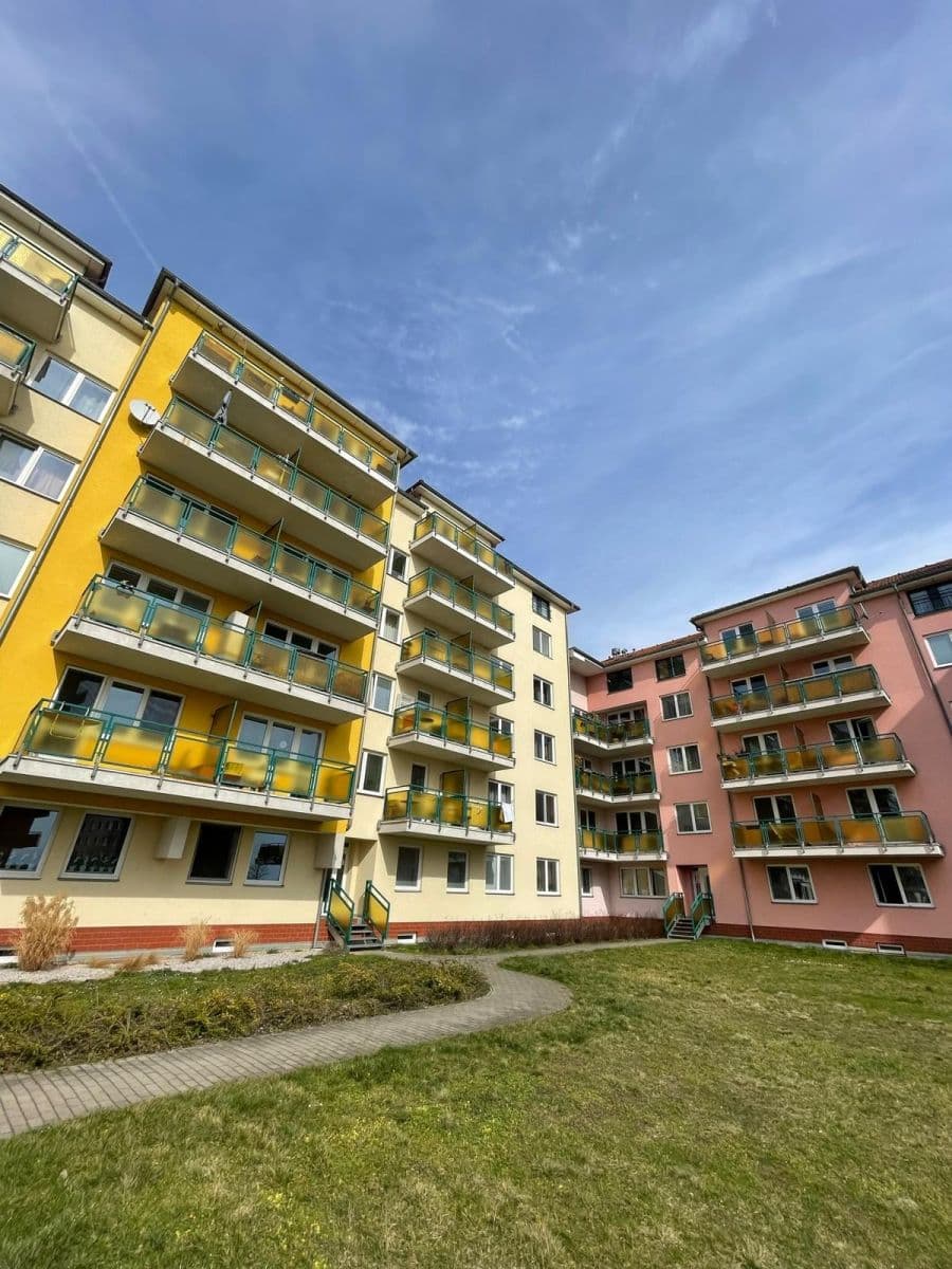 Pronájem bytu 1+kk 37 m², Padovská, Praha, Praha Pronájem bytu 1+kk 37 m², Padovská, Praha, Praha