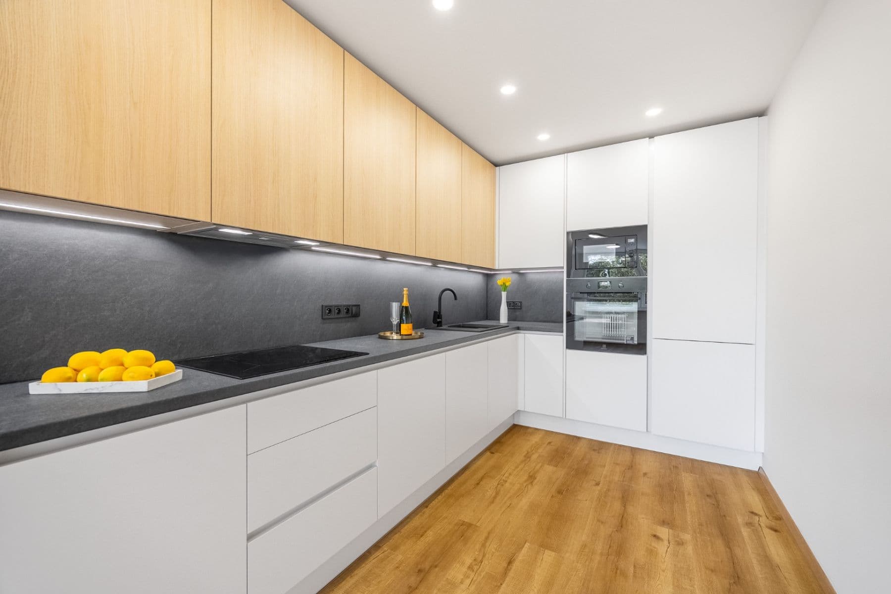 Prodej bytu 3+kk 67 m², Bruslařská, Praha, Praha Prodej bytu 3+kk 67 m², Bruslařská, Praha, Praha