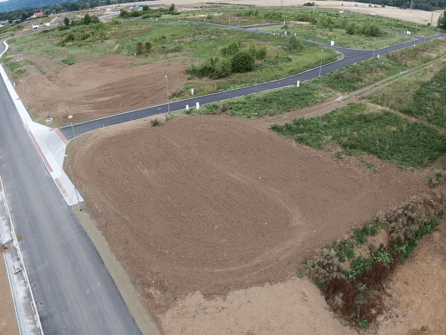 Prodej pozemku 1.000 m², Ostrov, Karlovarský kraj Prodej pozemku 1.000 m², Ostrov, Karlovarský kraj