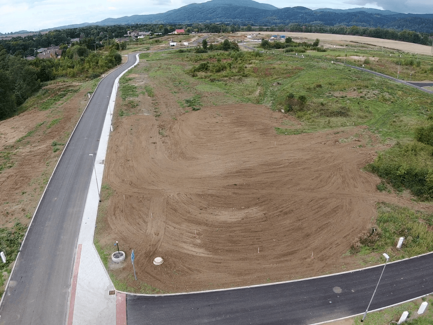 Prodej pozemku 1.000 m², Ostrov, Karlovarský kraj Prodej pozemku 1.000 m², Ostrov, Karlovarský kraj